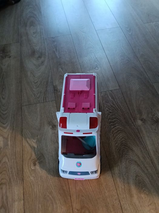 Karetka Barbie .