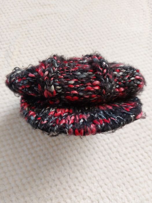 Kolorowy beret,czapka z daszkiem. Vans.
