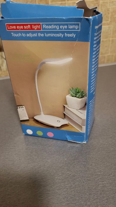 LED настільна лампа "лампа настольная. з акумулятором