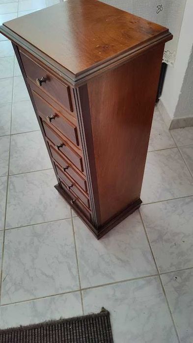 Movel com 5 gavetas e outras peças