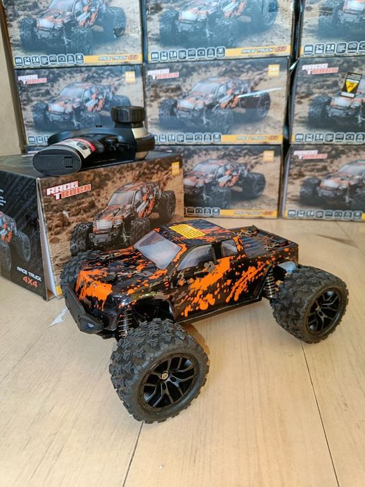 Автомобіль з дистанційним керуванням 36км Haiboxing 1:18 радіокеровани