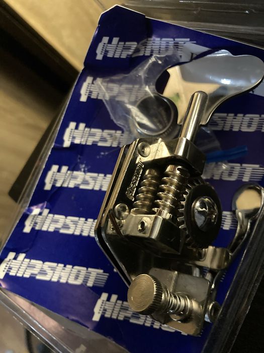 D tuner hipshot para baixo MusicMan como novo