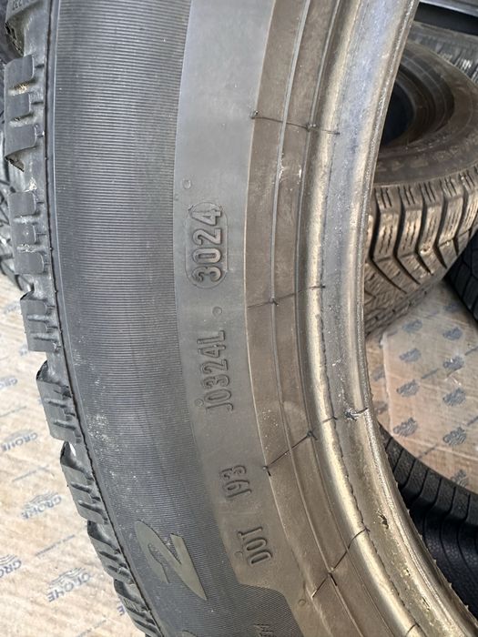 Резина зимная.     Pirelli.    215.55.17.   Romania