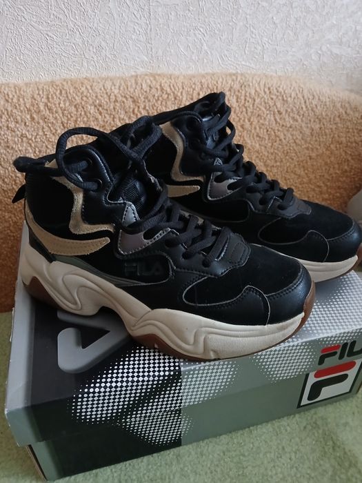 Кросівки FILA Nebula MID