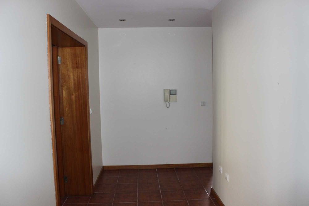 Apartamento T3 em  Rua Frei Caetano Brandão  3720-265 Oliveira de Azemeis.