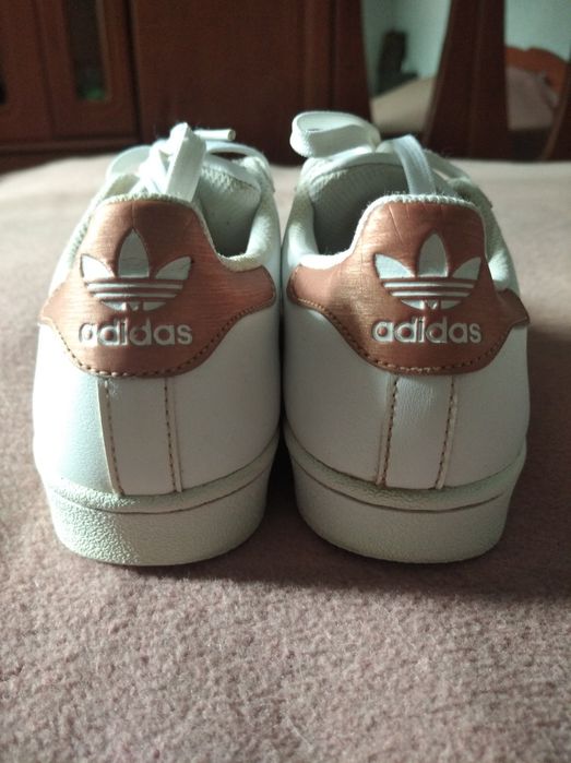 Кроссовки Adidas Superstar
