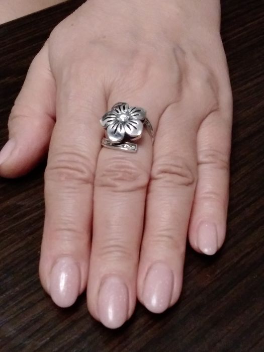 Каблучка срібна(кольцо,перстень)срібло(серебро 925 )18р.