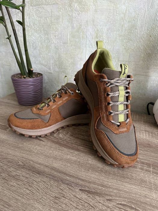 Фирменные осенния демисизонные ботинки кларкс Clarks