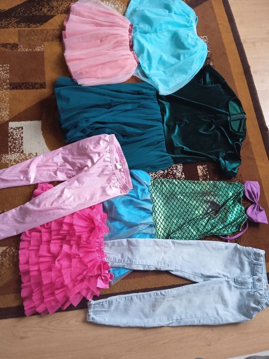 Komplet ubrań dla dziewczynki