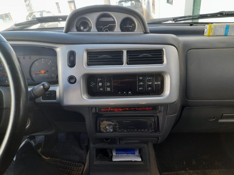 Mitsubishi Strakar 2004