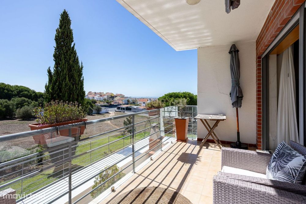 Apartamento T3 Porto Salvo | 3 Frentes | Suíte | Varandas | Garagem |
