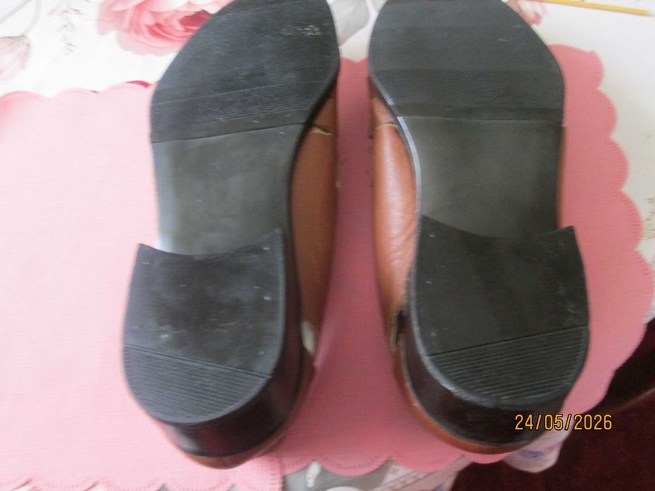 Buty męskie skórzane letnie rozmiar 42  /27,5