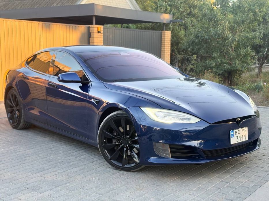 Tesla model s 75D