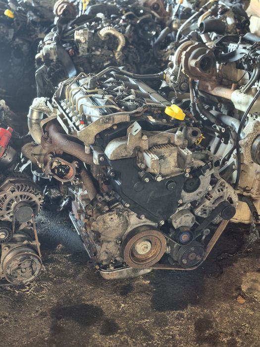 Мотор 2.5 DCI Мастер Мовано Трафік G9U  Віваро Лагуна Еспейс