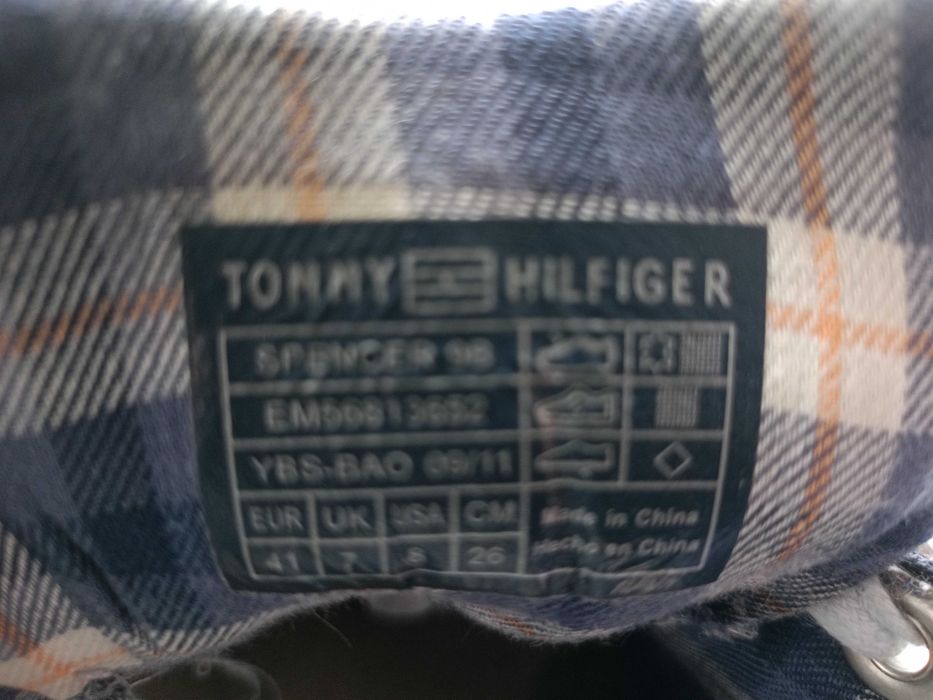 TOMMY HILFIGER trampki roz 41 26cm i Skóra Stan Dobry Okazja