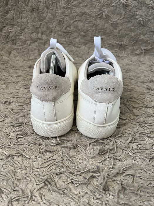 Шкіряні кросівки LAVAIR