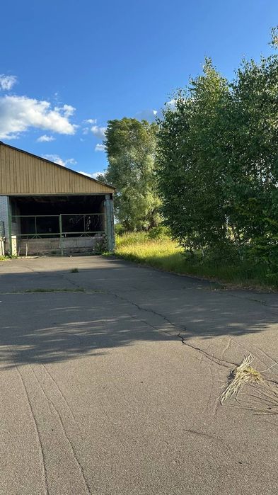 Виробничо-промисловий комплекс із земельною ділянкою