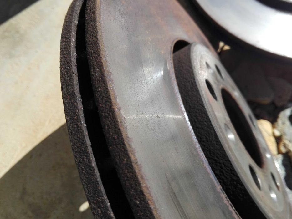 Discos de Travão Usados Audi A3 8L 1.9TDI PD130