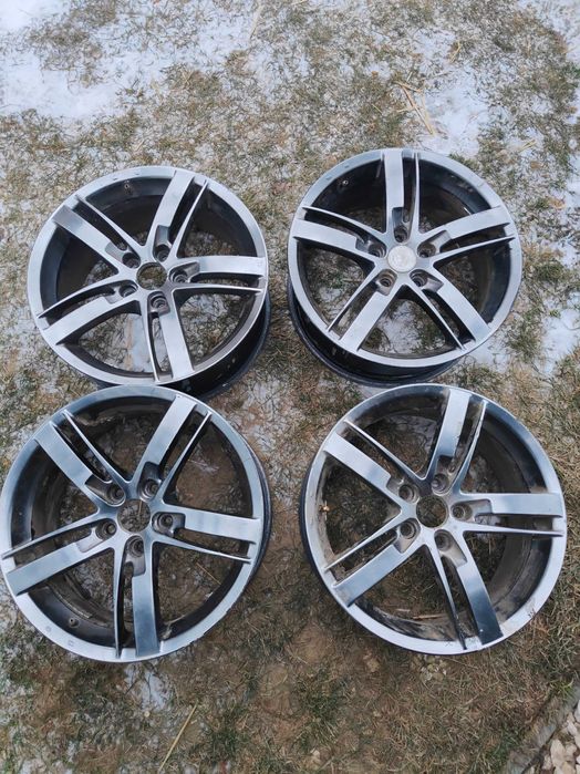Alufelgi Freeman 264, 17' 5x112 Jeździły na A4 b6
