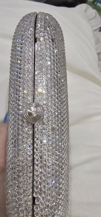 Клатч  со стразами в камнях