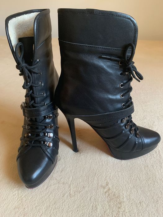 Czarne botki Kazar na obcasie rozmiar 36