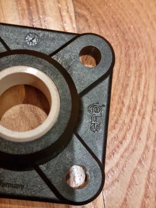 Łożysko kołnierzowe Igus efsm20