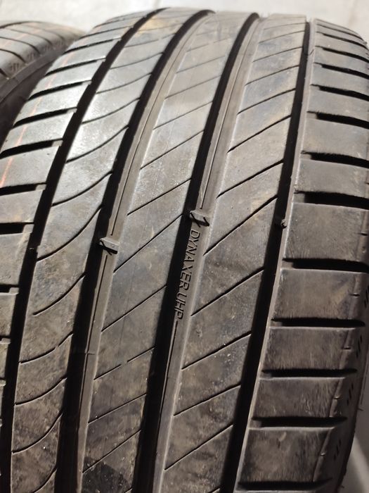 Pneus 225/40r18 Kleber 70% piso