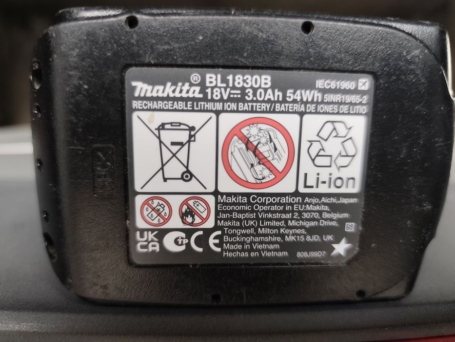 Bateria Makita 3.0 AH 18V