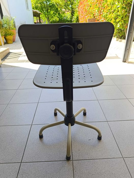 Cadeira de Costureira Industrial Giratória (Ergonómica / Confeção)