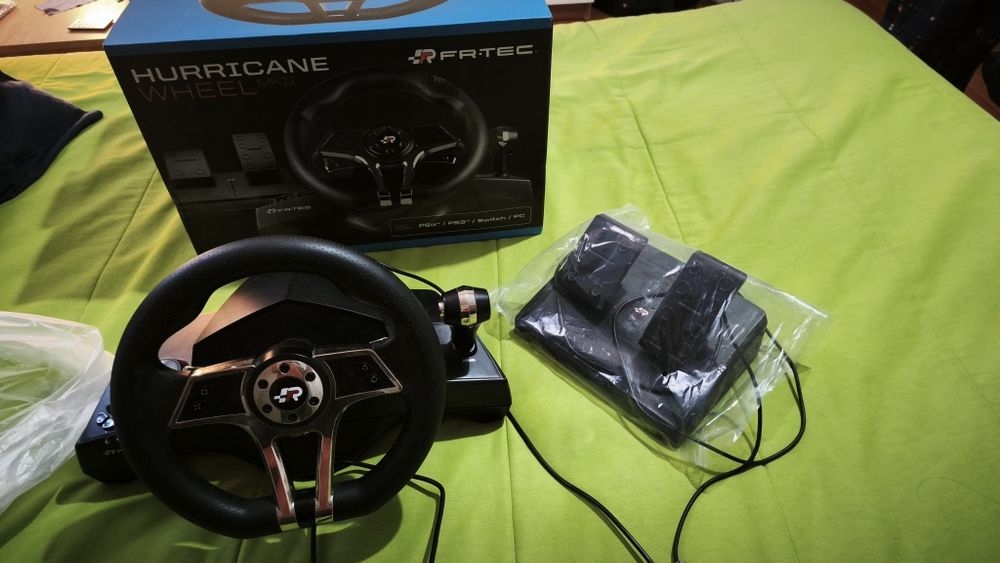 Vendo volante para PC e PS4