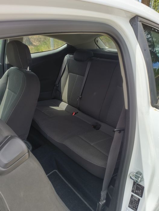 Opel Astra J GTC 1.7 CDTI