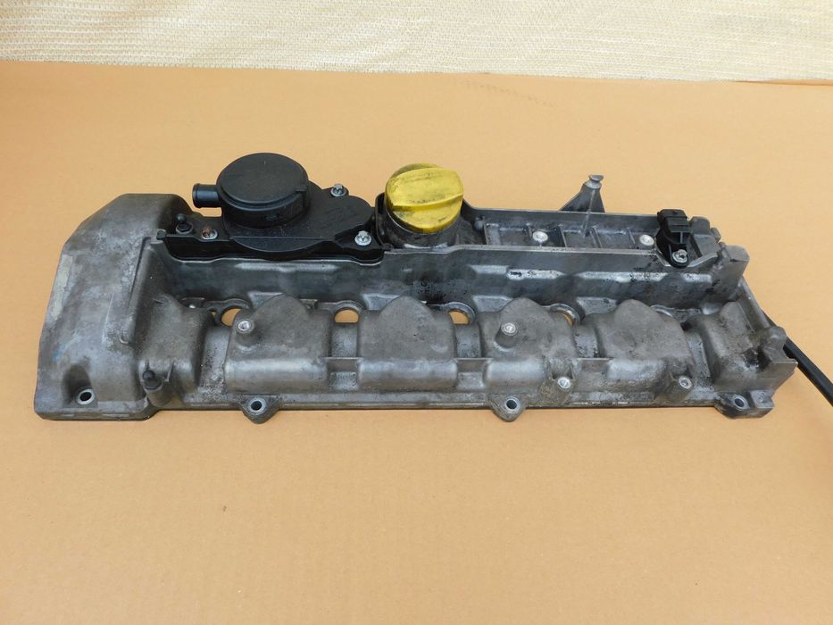 Pokrywa rozrządu zaworów Mercedes 2.7 CDI Sprinter ML SWAP OEM