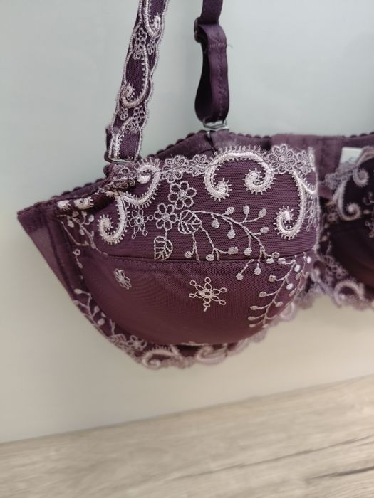 Śliwkowy fioletowy stanik