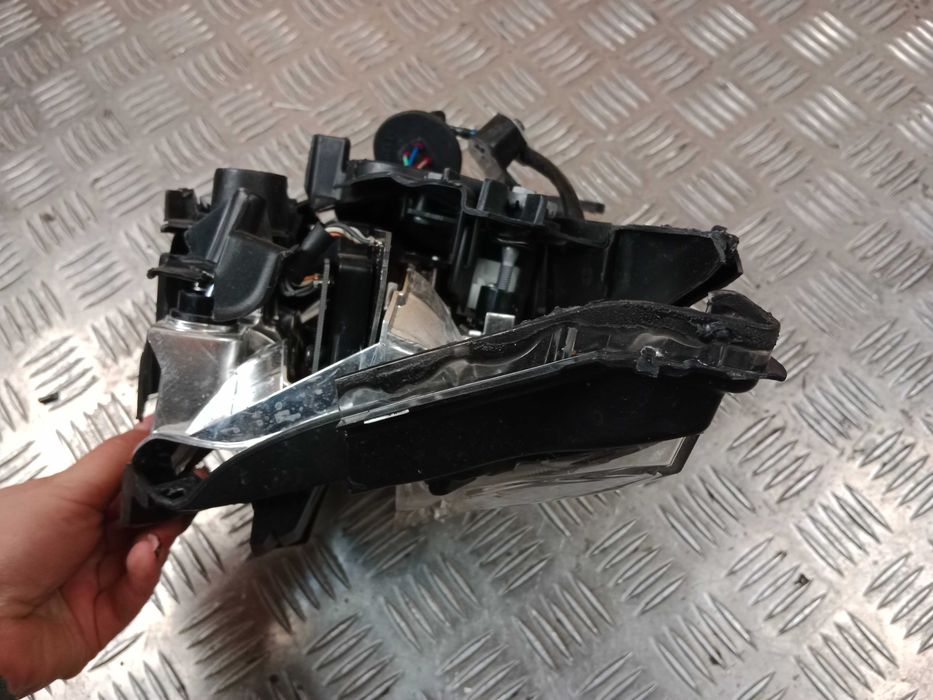 Honda CB 750 Hornet Lampa Przód Przednia Reflektor Przedni  23+
