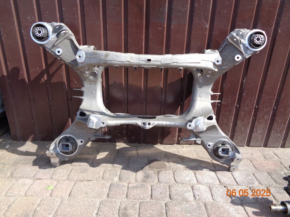 sanki wózek tył mercedes s-klasa w223 amg 2233507700 belka 2233520501