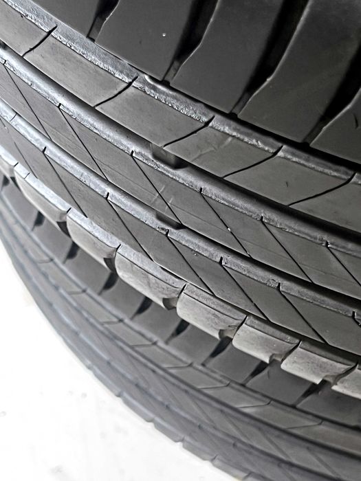 Pneus Bridgestone Turanza T005 - 225/40/18 - Excelentes