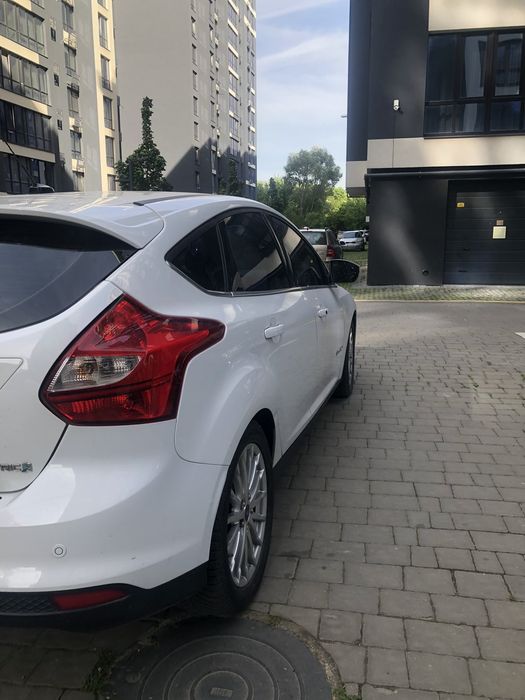 Ford focus Electric 2012   23 kw.
