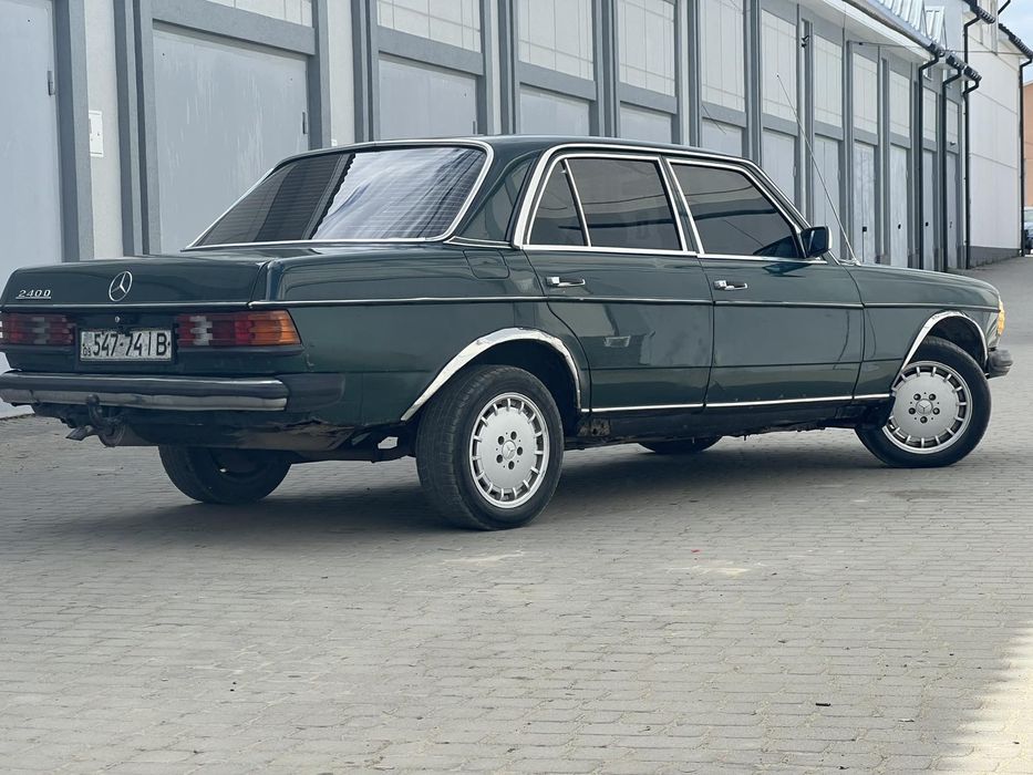 Продаж мерседес 123 автомат.Обмін ціна 2000