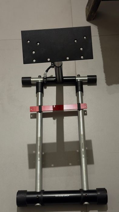 Logitech G27 80€+ wheel stand pro 60€