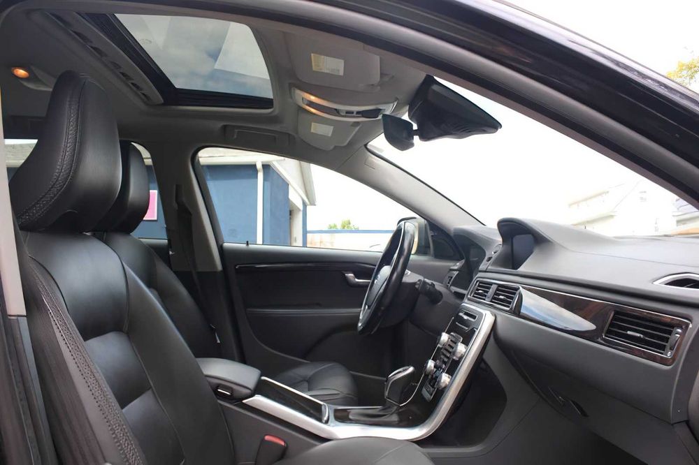 Volvo XC70 T5 Premier      2016