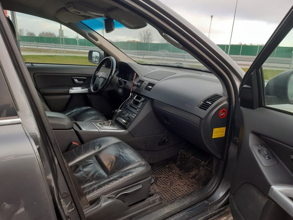 Volvo XC 90 2.4 дизель автомат повний привід