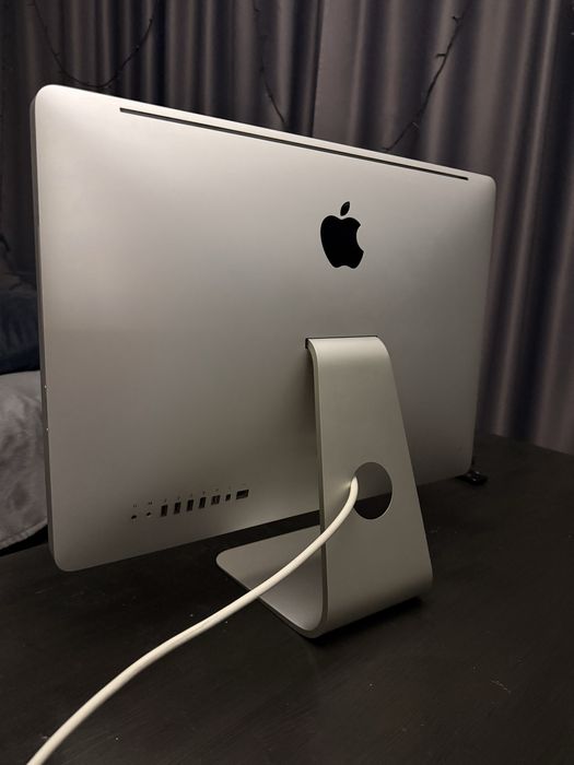 Моноблок iMac (21,5 mid 2011)
