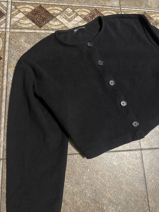 светрик на гудзиках ZARA S розмір