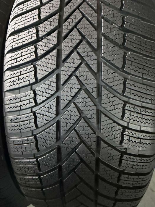 265/45/20+235/50/20 R20 Bridgestone Blizzak LM005 4шт зима
