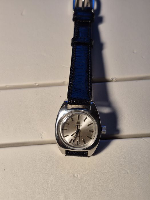 Zegarek Tissot w bardzo ładnym stanie po serwisie