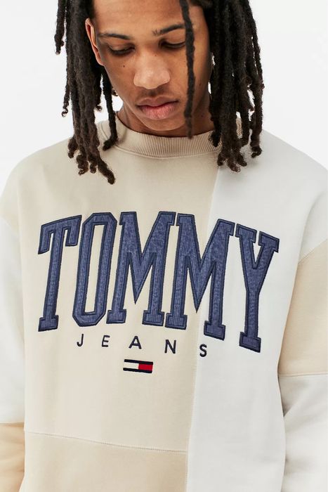 Tommy Hilfiger Ivory Patchwork Crew Neck Sweatshirt- новий , Розмір М
