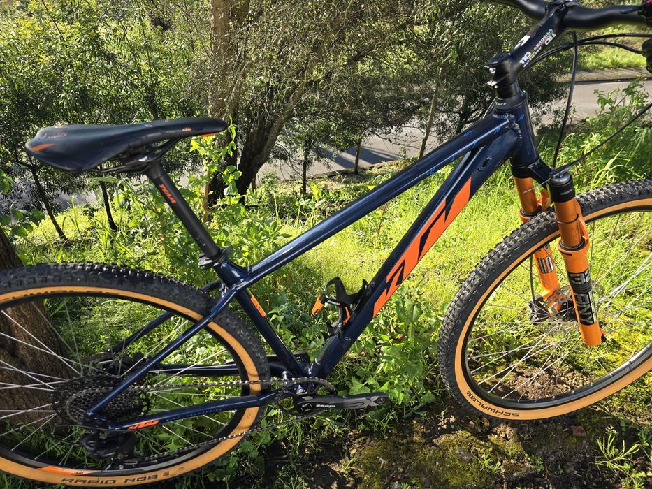 Ktm 29 m semi nova 12x1v suspensao a ar