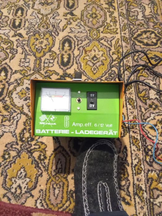 Продам зарядное устройство 6/12 вольт