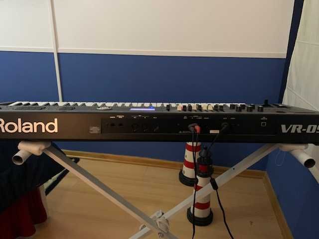 Teclado Sintetizador Roland VR -09