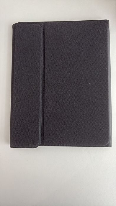 Apple iPad 11 (2 geração) 128 GB + teclado iPad Air + Caneta tátil